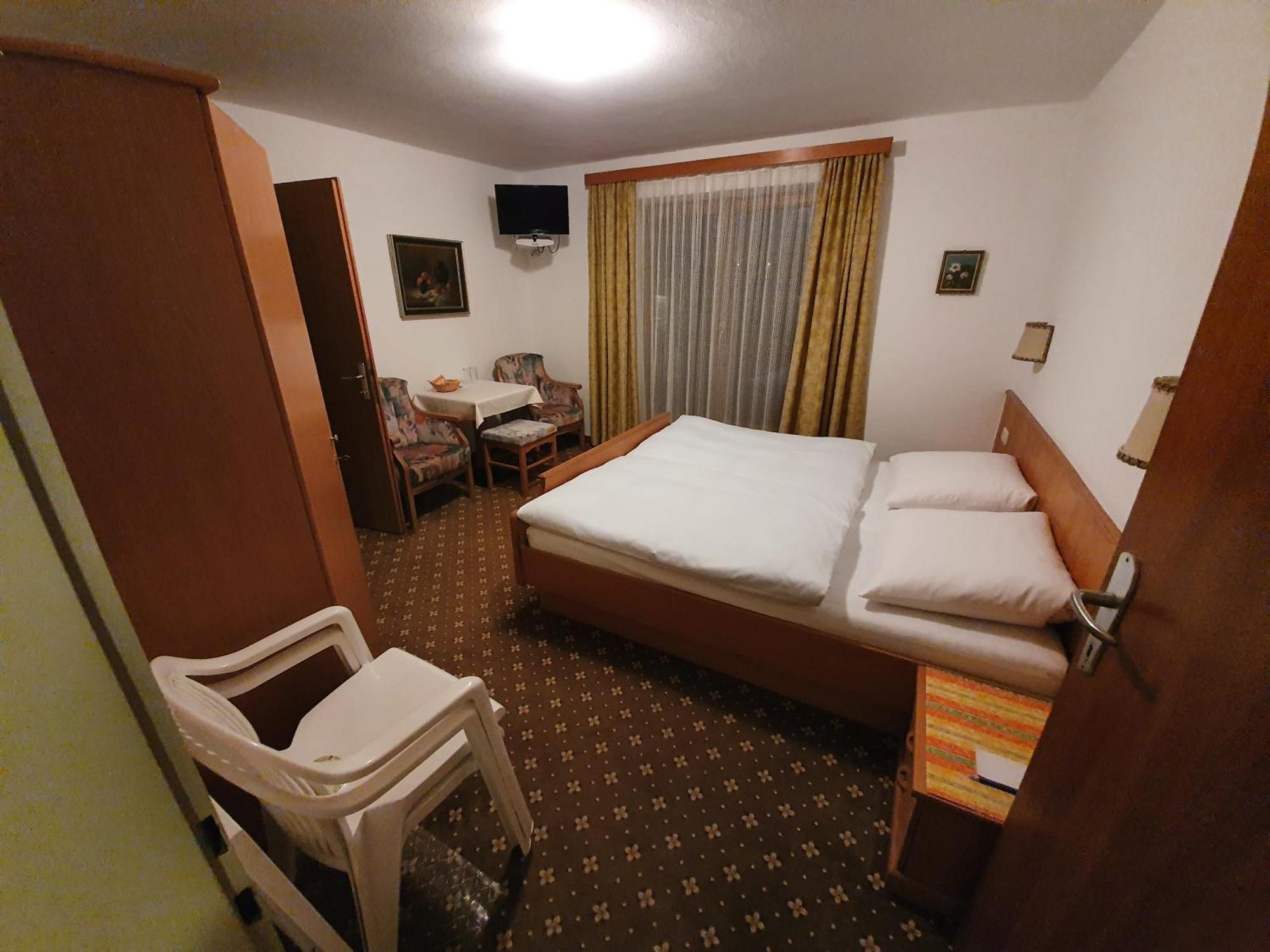 Hotel Haus Monika Und Haus Claudia Mayrhofen Esterno foto
