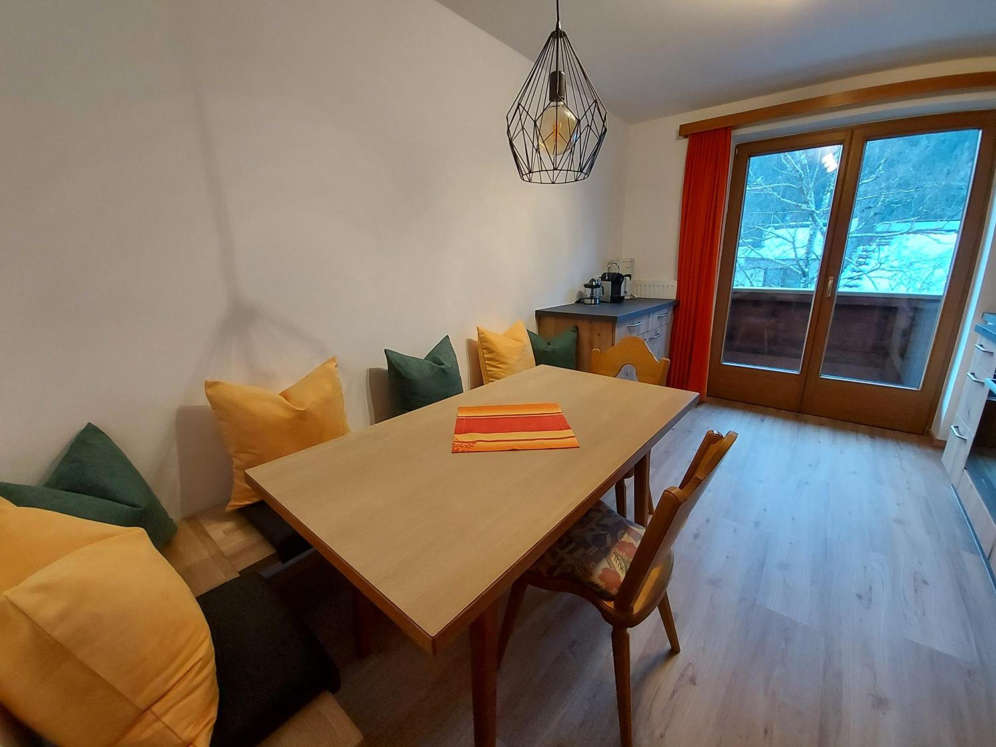 Hotel Haus Monika Und Haus Claudia Mayrhofen Esterno foto